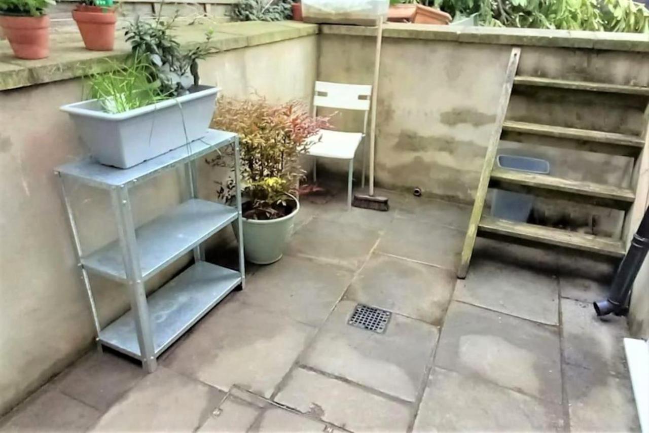 2 Bedroom Victorian Garden Flat 伦敦 外观 照片